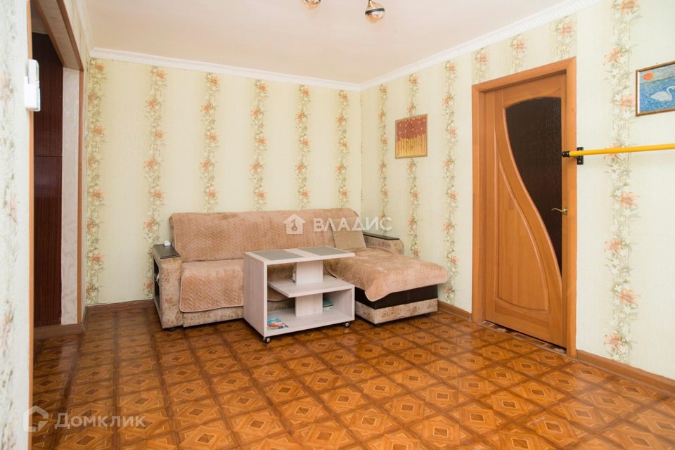Продаётся 3-комнатная квартира, 44.7 м²