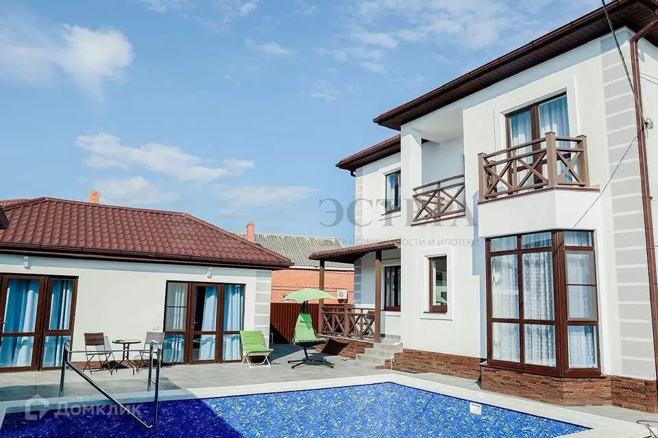 Продаётся 2-этажный дом, 190 м²