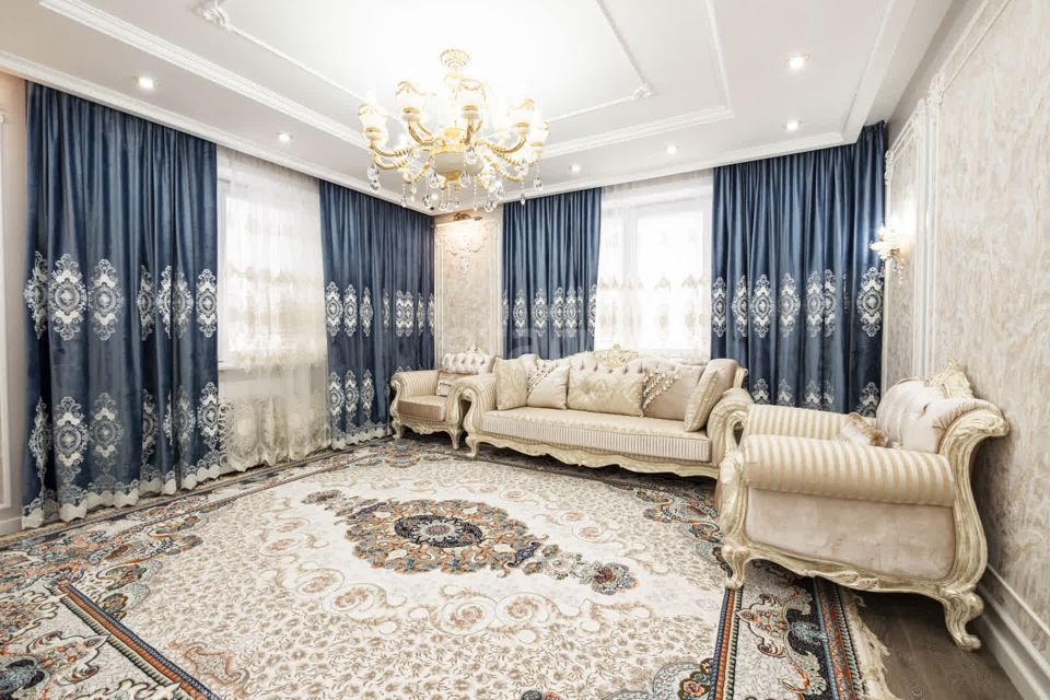 Продаётся 4-комнатная квартира, 113 м²
