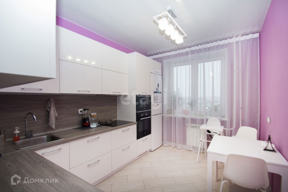 Продаётся 3-комнатная квартира, 75.6 м²