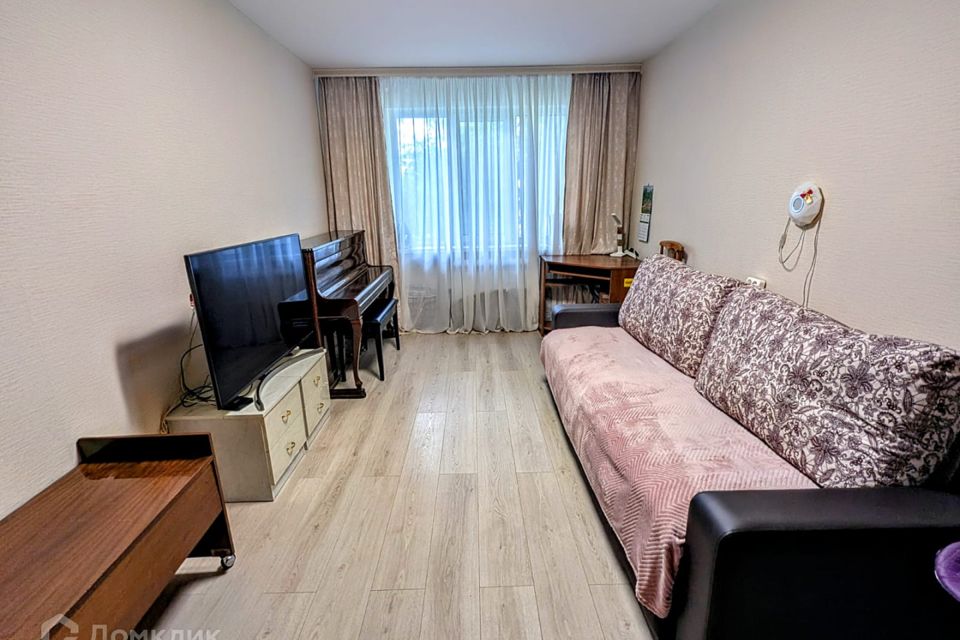 Продаётся 2-комнатная квартира, 42.3 м²