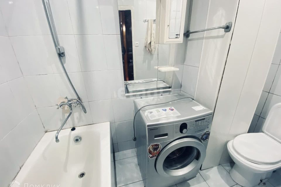 Продаётся 3-комнатная квартира, 67.8 м²