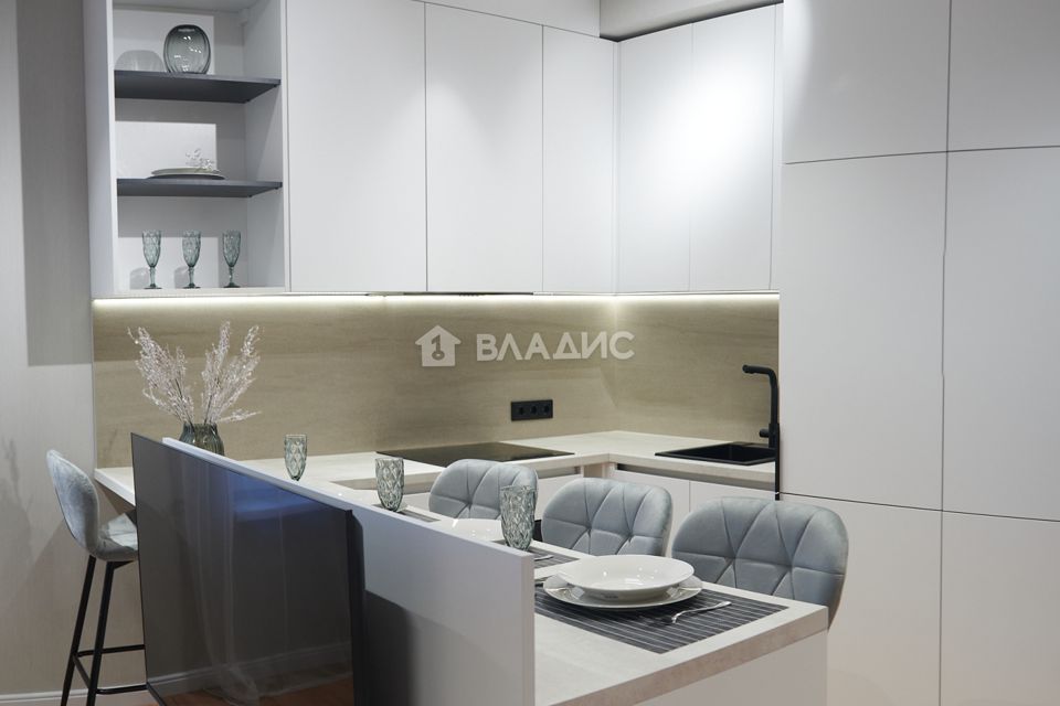 Продаётся 2-комнатная квартира, 76.6 м²