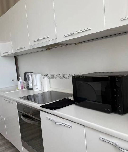 Сдаётся 3-комнатная квартира, 87 м²