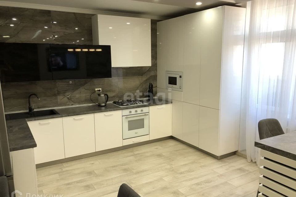 Продаётся 2-комнатная квартира, 67 м²