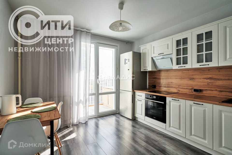 Продаётся 1-комнатная квартира, 37.4 м²