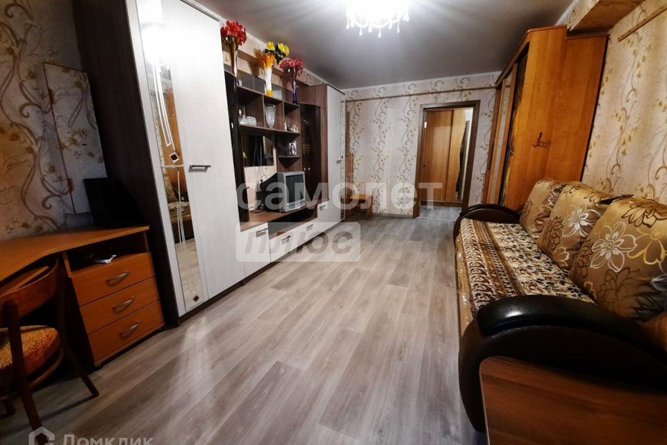 Продаётся 1-комнатная квартира, 42.7 м²