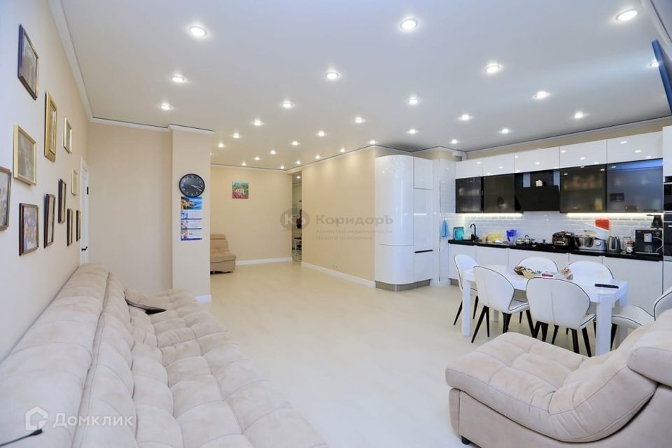 Продаётся 6-комнатная квартира, 140 м²