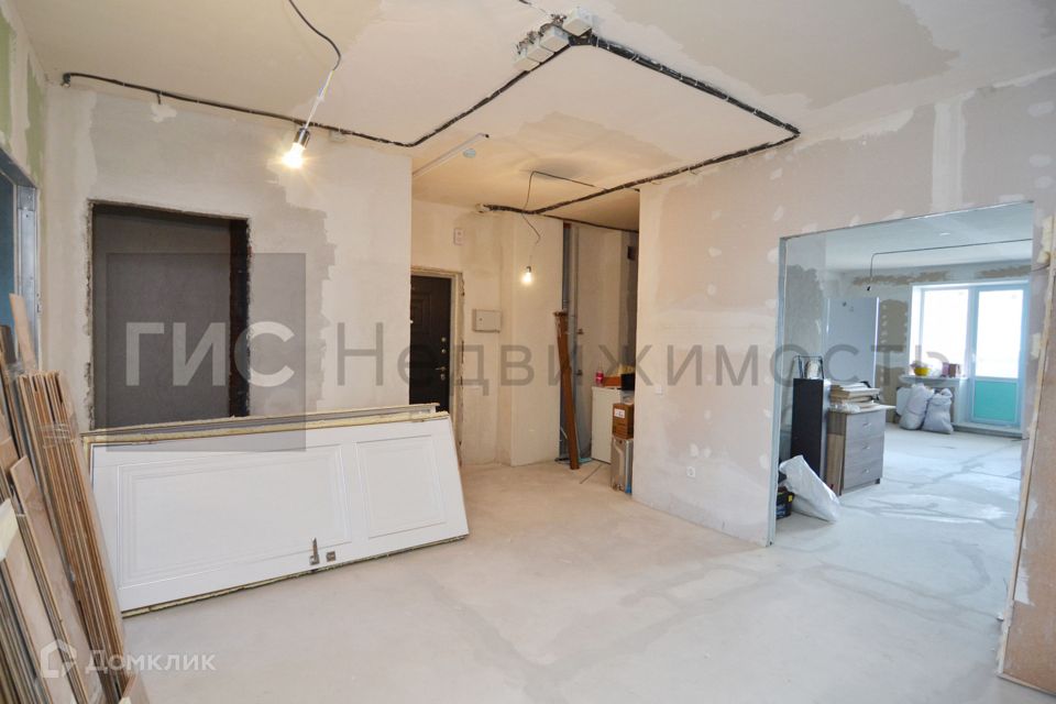 Продаётся 4-комнатная квартира, 155.5 м²