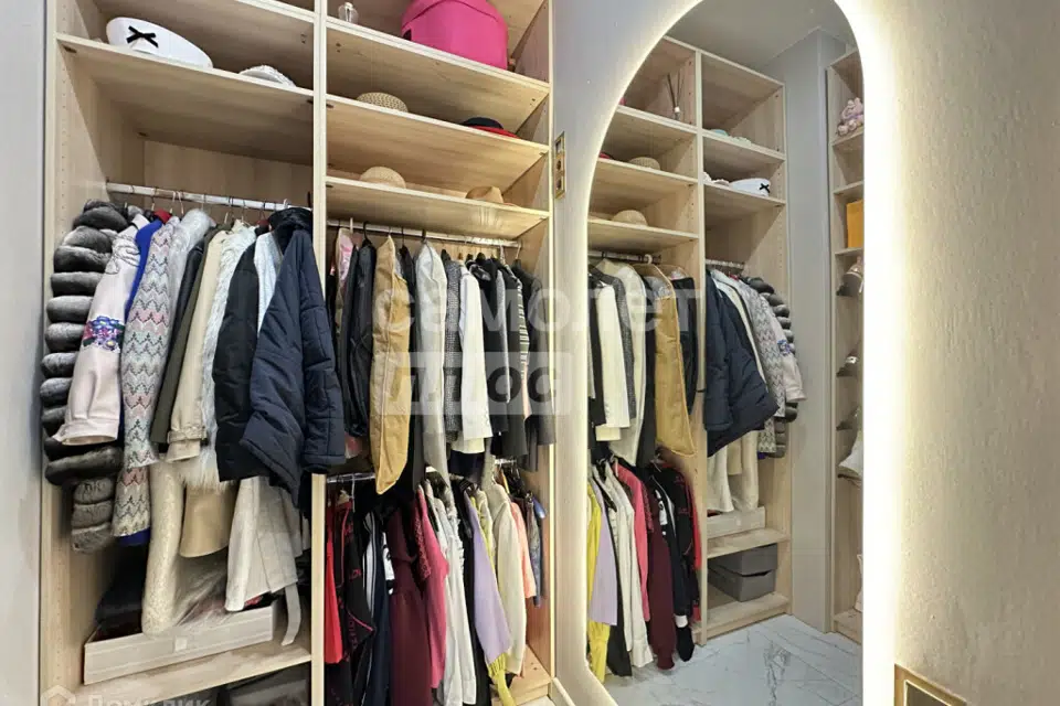 Продаётся 1-комнатная квартира, 38.2 м²