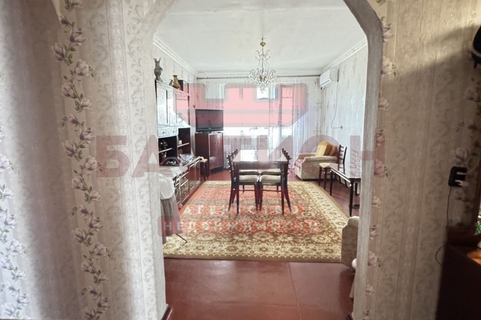 Продаётся 4-комнатная квартира, 83.4 м²