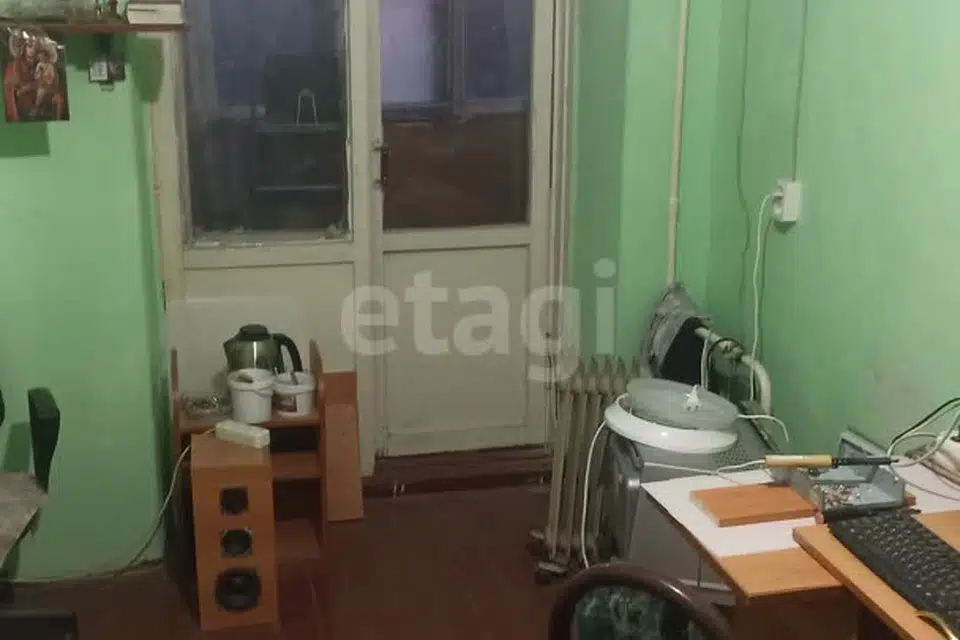Продаётся комната в 1-комн. квартире, 10.9 м²