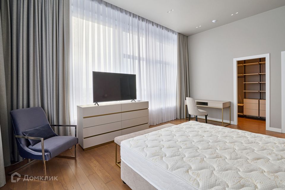 Сдаётся 5-комнатная квартира, 164 м²