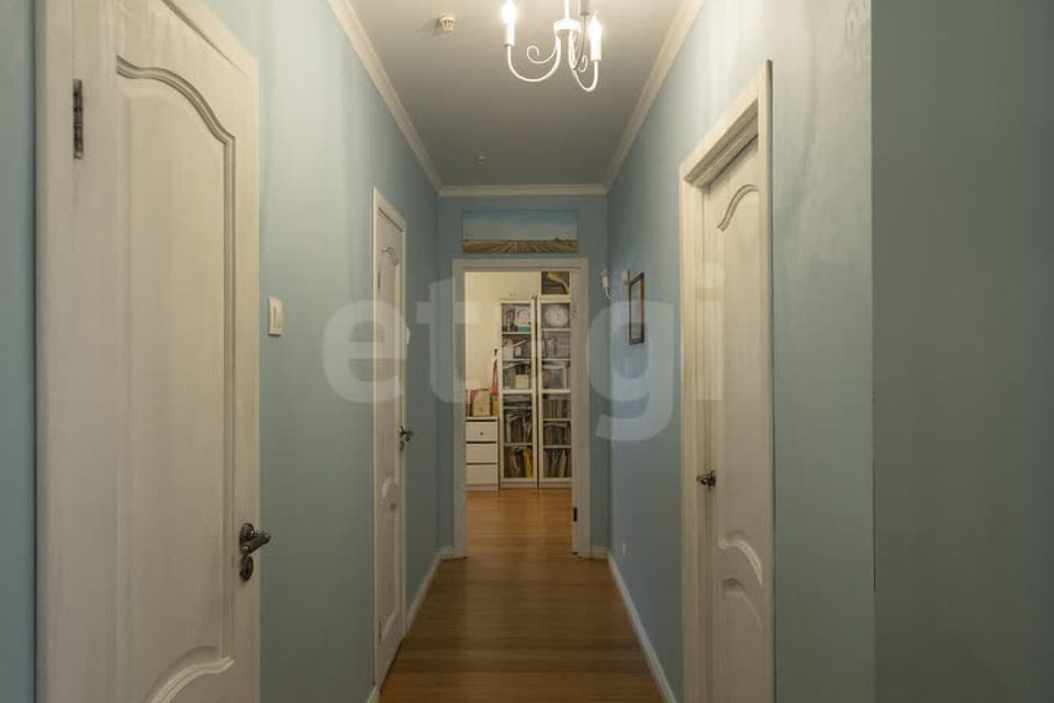 Продаётся 2-комнатная квартира, 55.2 м²