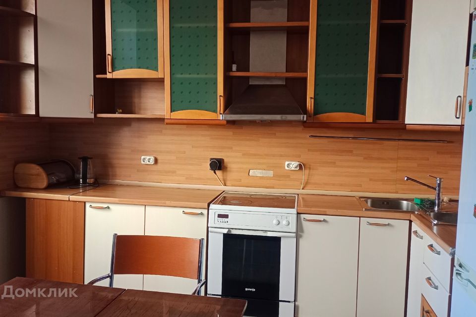 Сдаётся 3-комнатная квартира, 105 м²