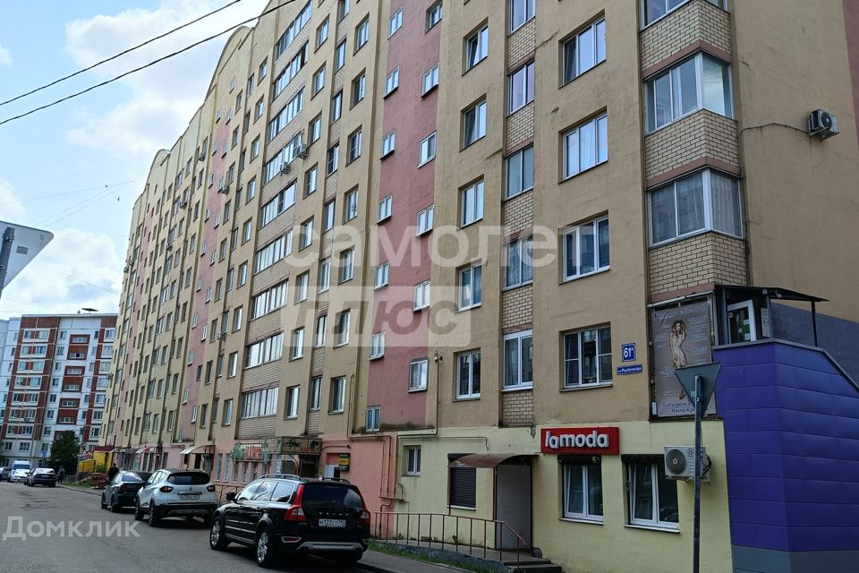 Продаётся 3-комнатная квартира, 103.5 м²