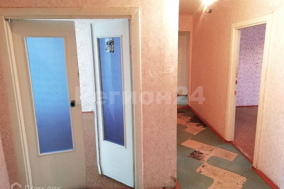 Продаётся 4-комнатная квартира, 97 м²