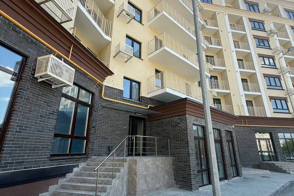 Продаётся помещение своб. назначения, 670 м²