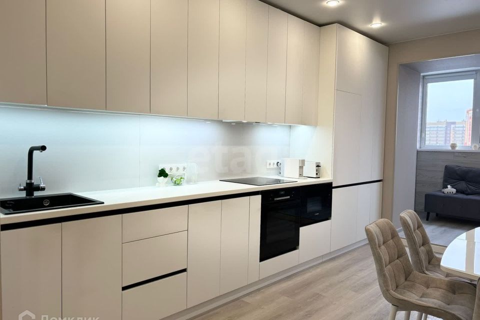 Продаётся 2-комнатная квартира, 70.9 м²