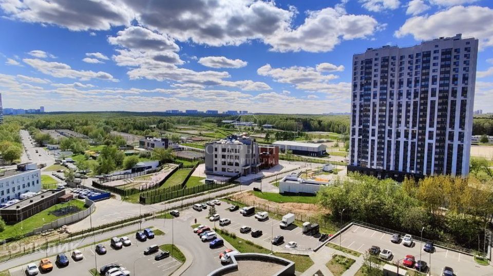 Продаётся 3-комнатная квартира, 102.8 м²