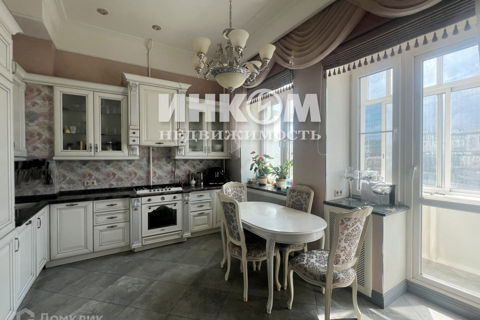 Продаётся 2-комнатная квартира, 76.5 м²