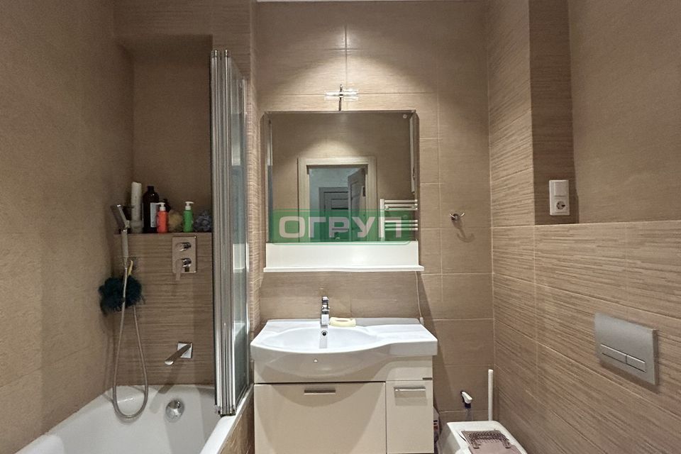 Продаётся 1-комнатная квартира, 42.4 м²