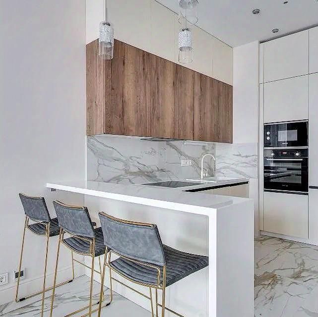 Сдаётся 2-комнатная квартира, 63 м²