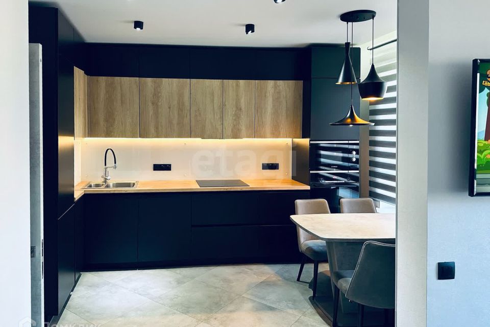 Продаётся 3-комнатная квартира, 71.3 м²