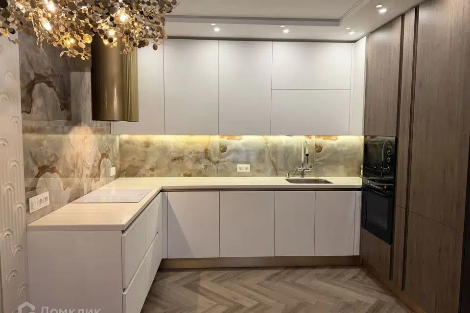 Продаётся 4-комнатная квартира, 91 м²