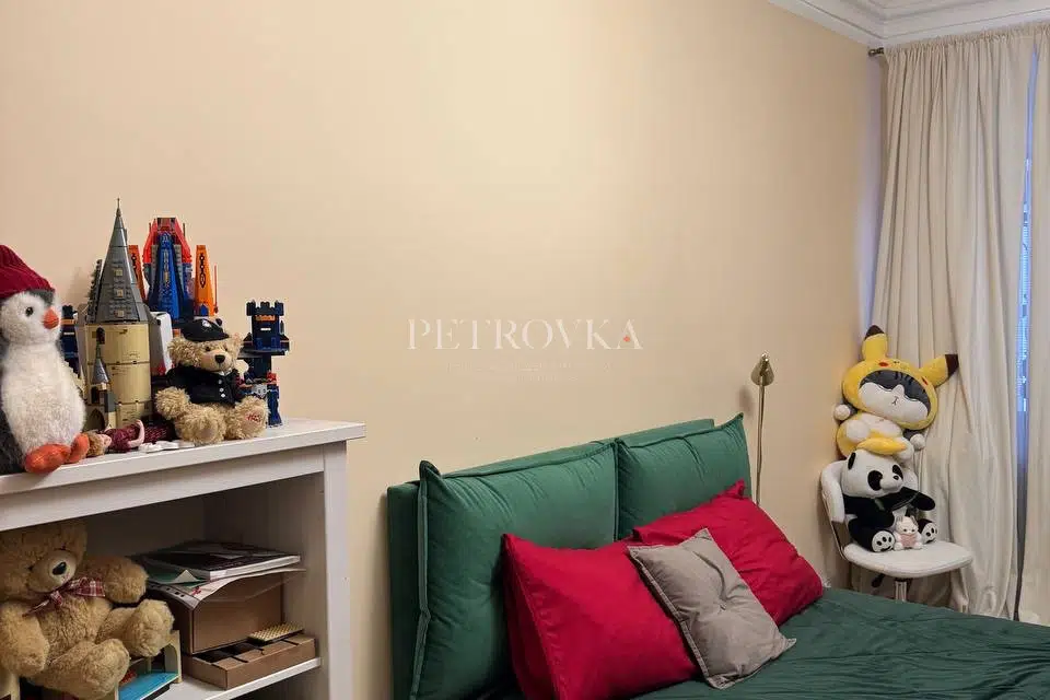 Продаётся 5-комнатная квартира, 120 м²