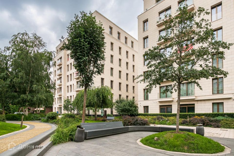 Продаётся 3-комнатная квартира, 134.9 м²