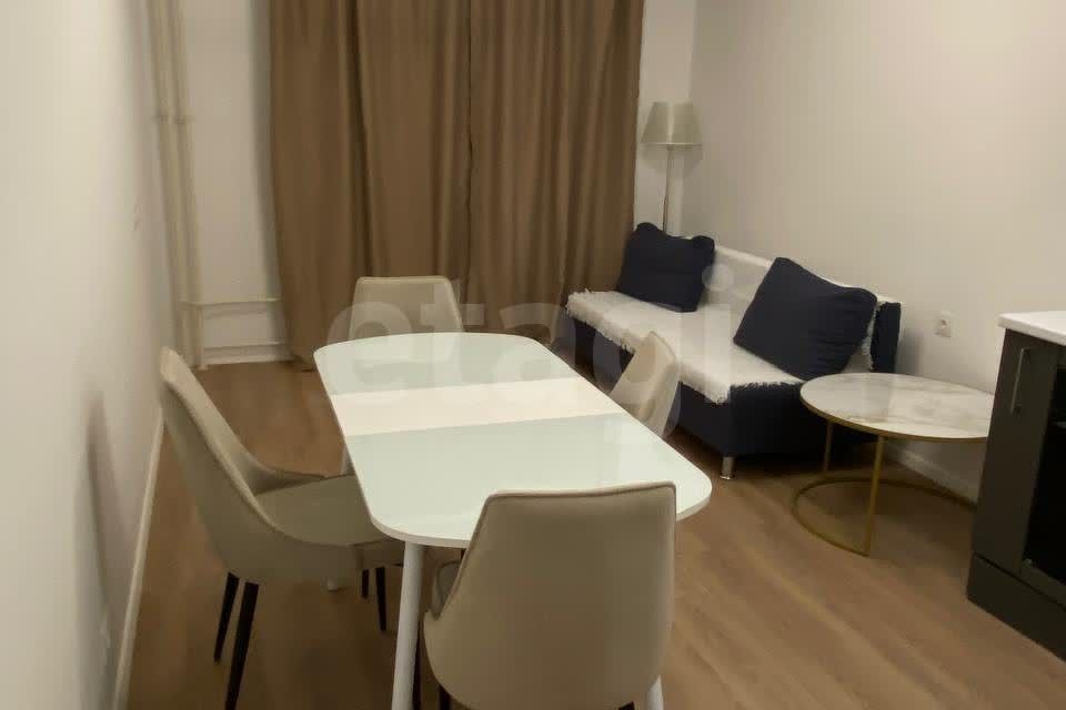 Продаётся 2-комнатная квартира, 55.8 м²