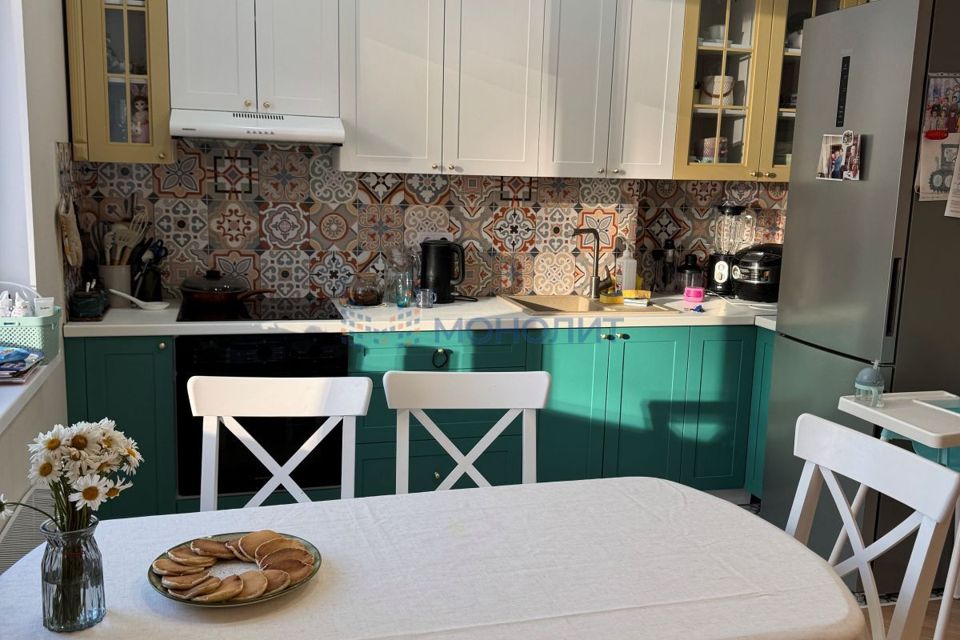 Продаётся 4-комнатная квартира, 104.5 м²