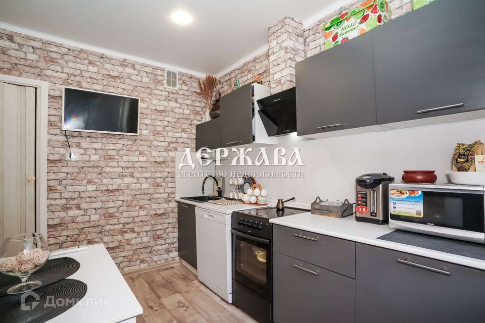 Сдаётся 3-комнатная квартира, 63 м²
