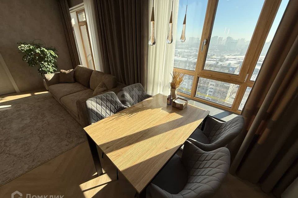 Продаётся 3-комнатная квартира, 53.9 м²