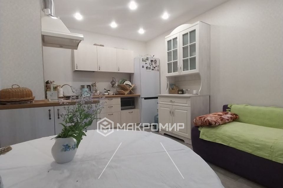 Продаётся 1-комнатная квартира, 39.6 м²