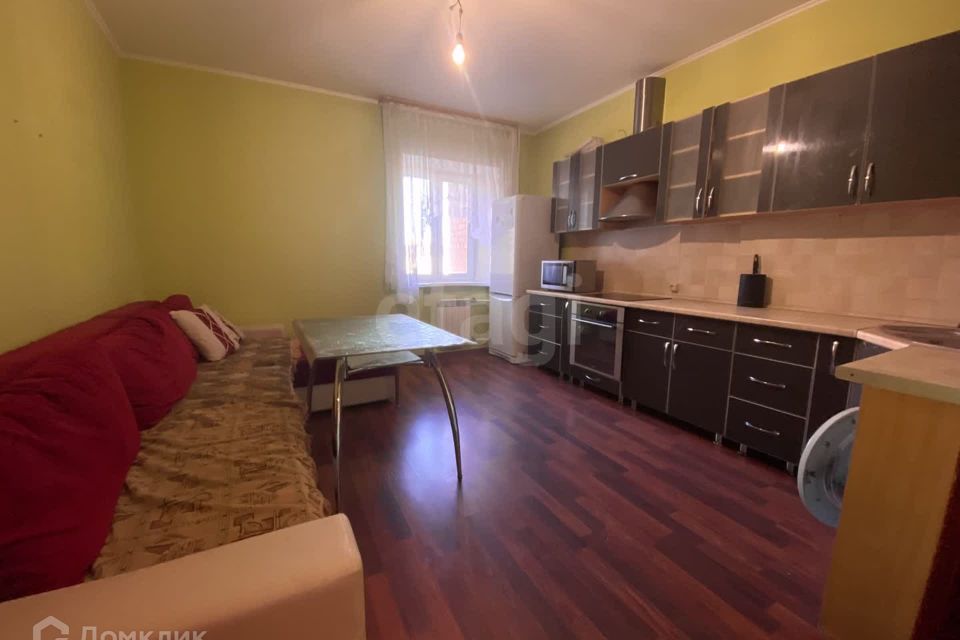Сдаётся 2-комнатная квартира, 70 м²