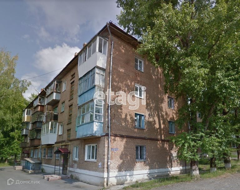 Продаётся 3-комнатная квартира, 42.6 м²