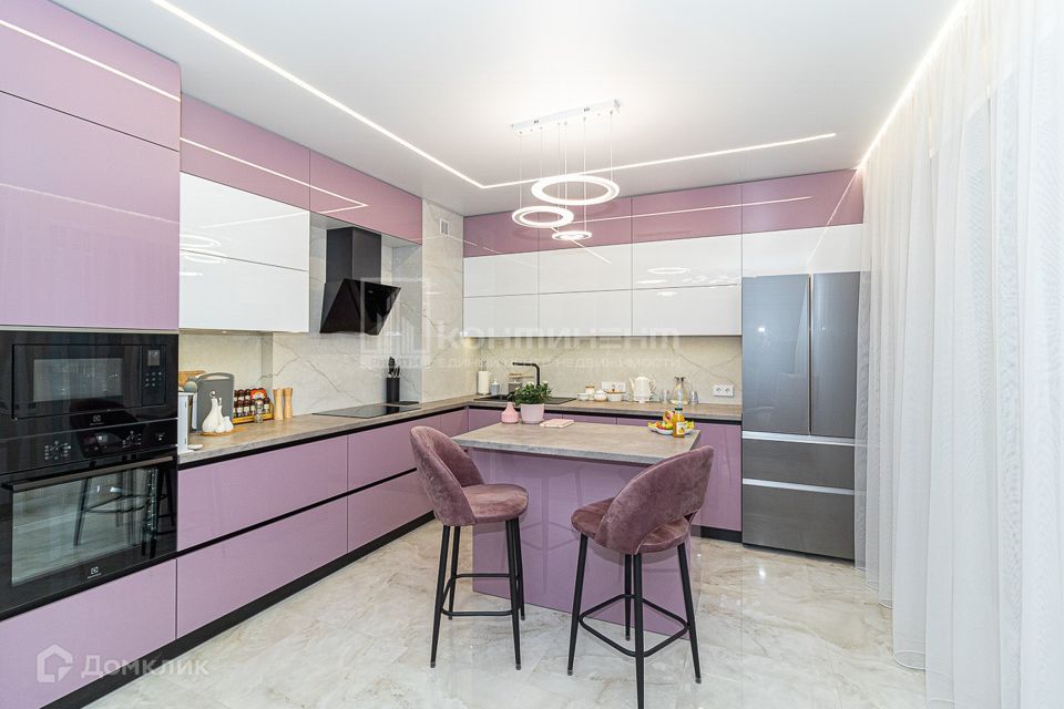 Продаётся 3-комнатная квартира, 90 м²