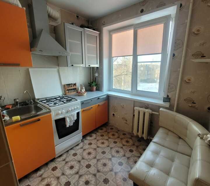 Продаётся 3-комнатная квартира, 61.3 м²