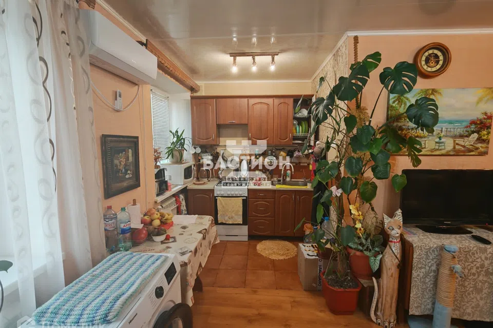 Продаётся 3-комнатная квартира, 57 м²