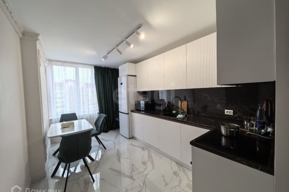 Продаётся 3-комнатная квартира, 81 м²