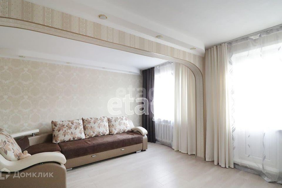 Продаётся 4-комнатная квартира, 83 м²