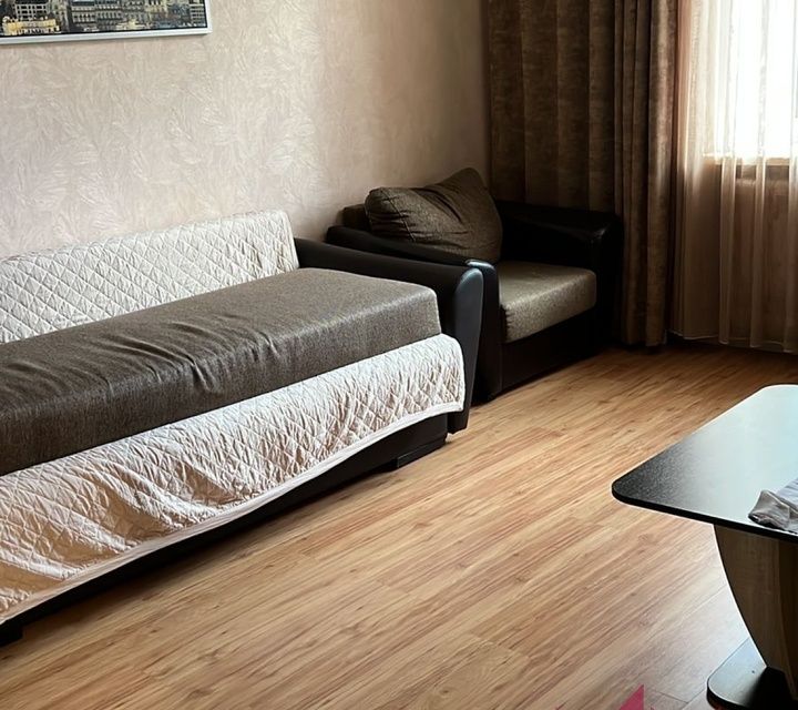 Продаётся 2-комнатная квартира, 57.7 м²