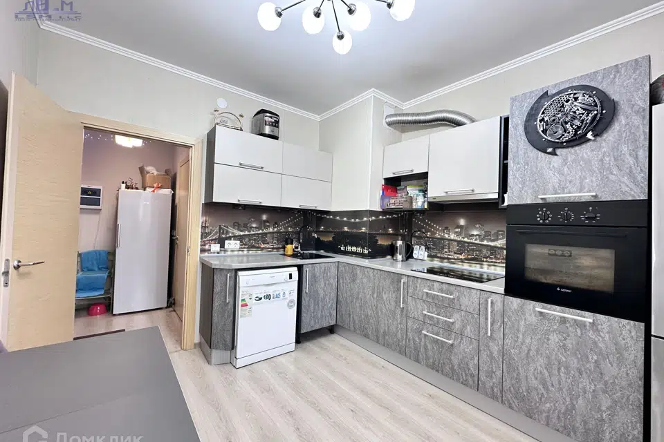 Продаётся 1-комнатная квартира, 37 м²