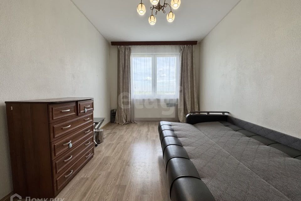 Продаётся комната в 4-комн. квартире, 91.7 м²
