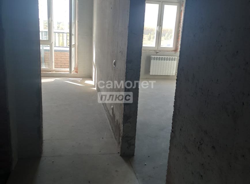 Продаётся 1-комнатная квартира, 42.4 м²