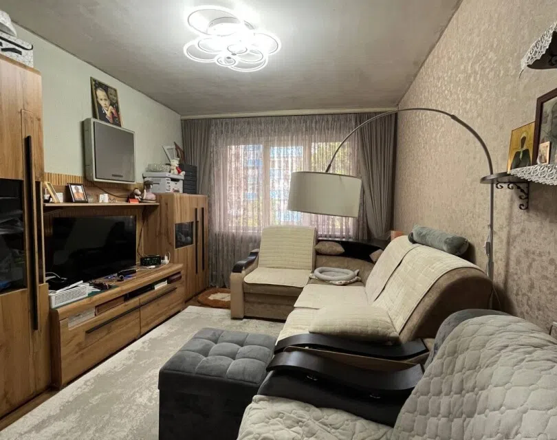 Продаётся 3-комнатная квартира, 57.2 м²