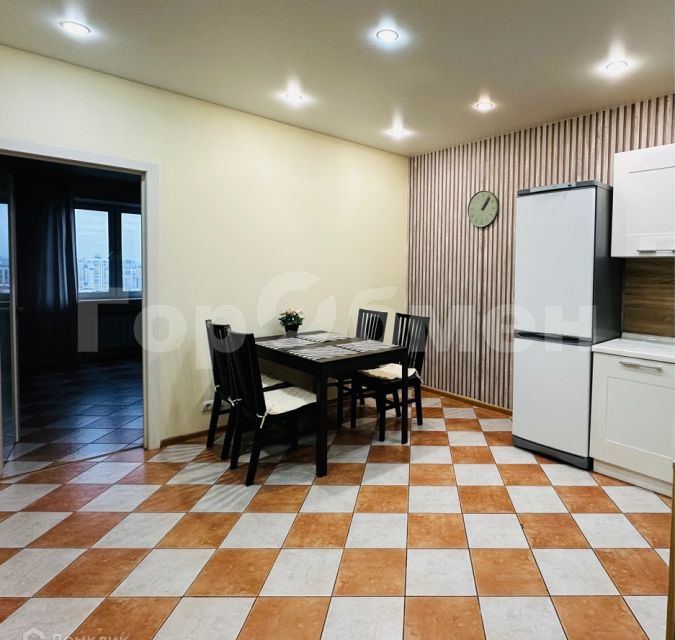 Продаётся 1-комнатная квартира, 49.5 м²