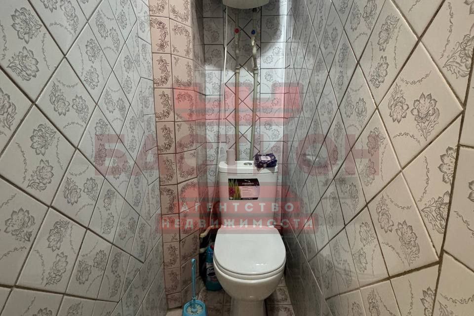 Продаётся 4-комнатная квартира, 61.1 м²